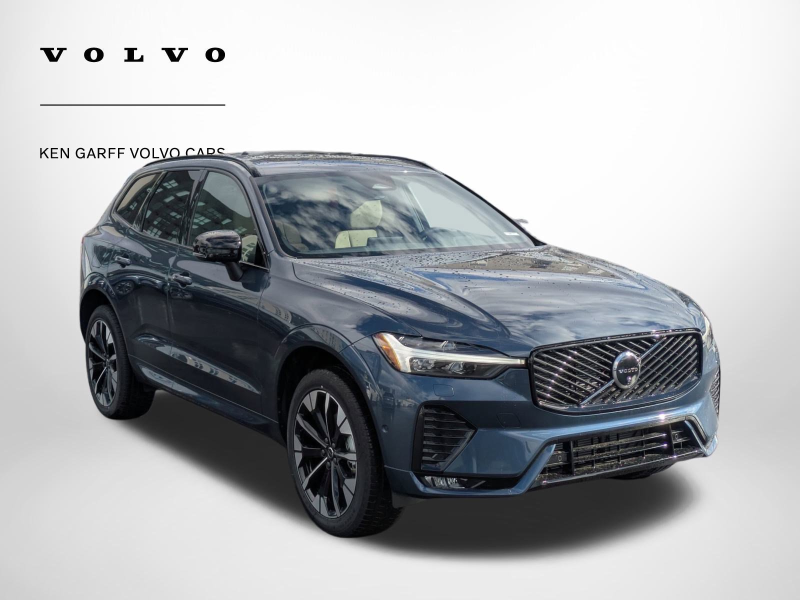 2026 Volvo XC60 Plus's photo
