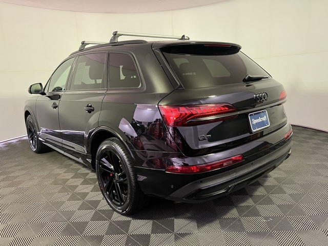 2022 Audi Q7 55 Premium Plus photo 5