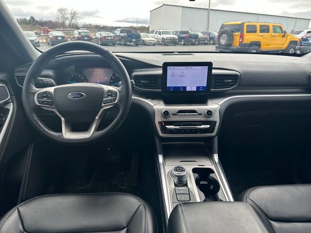 2022 Ford Explorer XLT photo 16