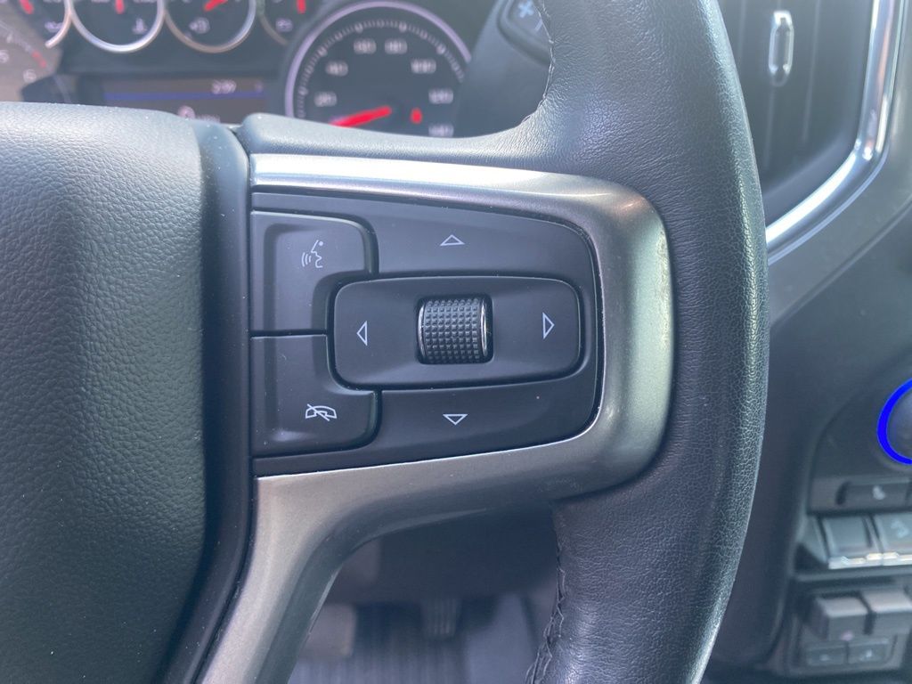 2021 Chevrolet Silverado 1500 RST photo 3