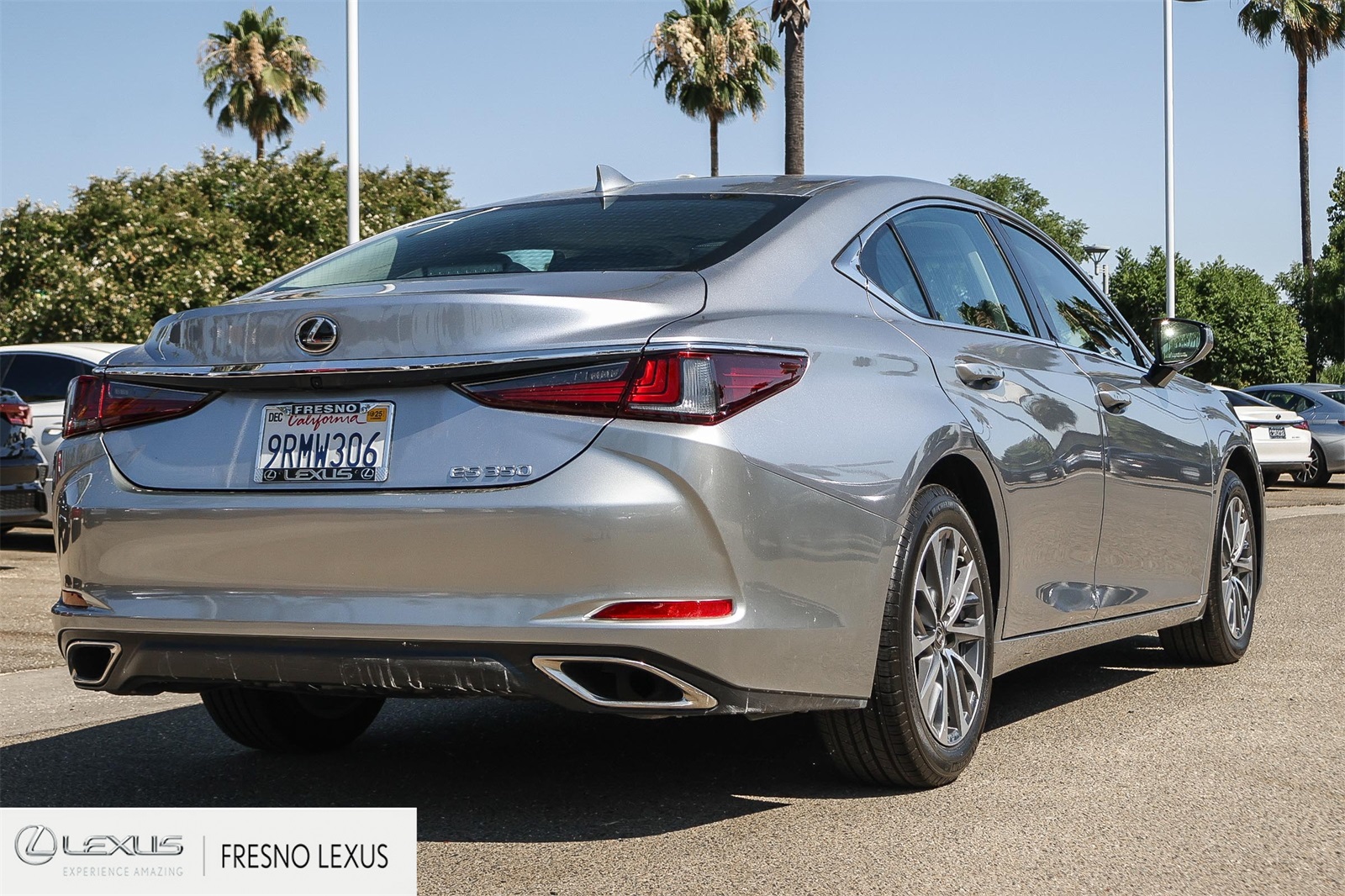 2025 Lexus ES 350 photo 6