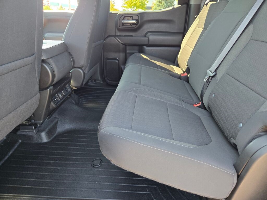 2022 Chevrolet Silverado 1500 LT photo 15