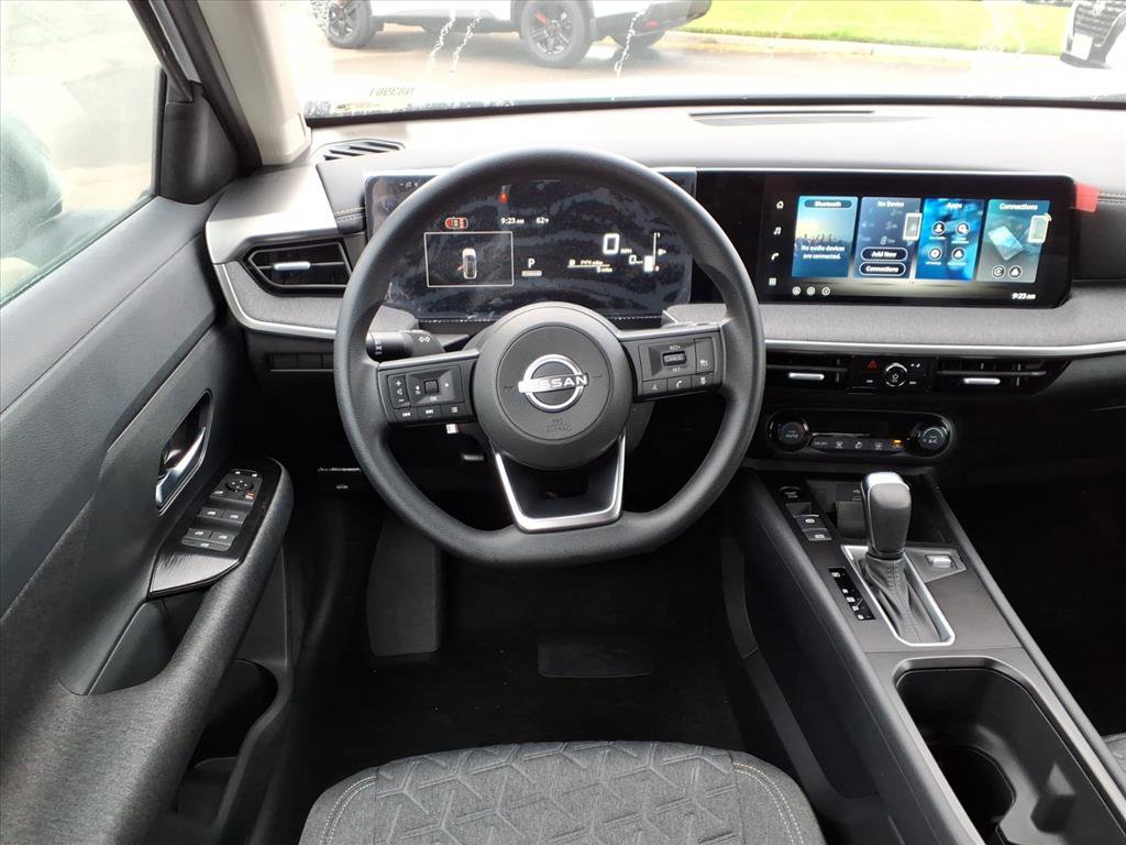 2026 Nissan Kicks SV photo 4