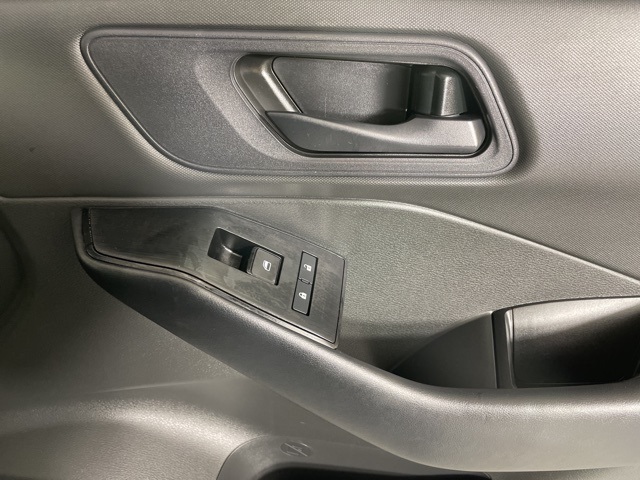 2024 Nissan Rogue S photo 7
