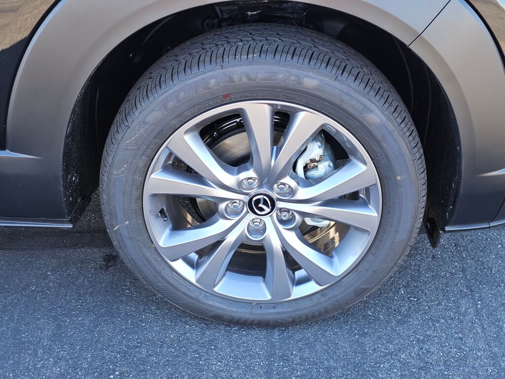 2025 Mazda CX-30 2.5 S Preferred photo 4