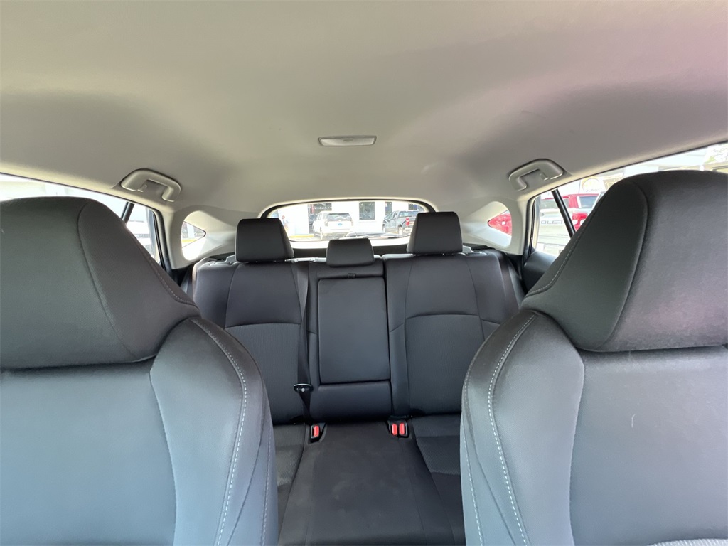 2021 Toyota Venza LE photo 14