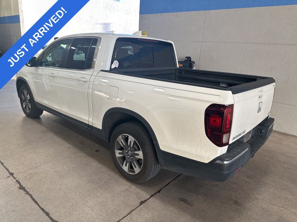 2019 Honda Ridgeline RTL-T photo 4