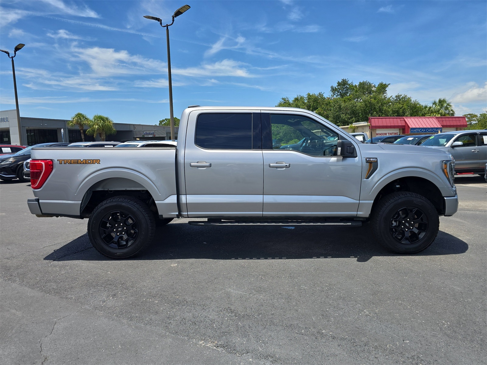 2022 Ford F-150 Tremor photo 2