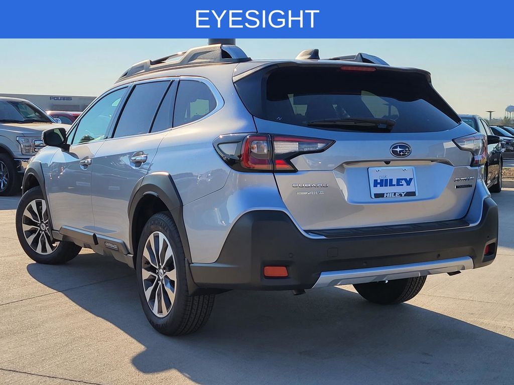 2025 Subaru Outback Touring XT photo 3