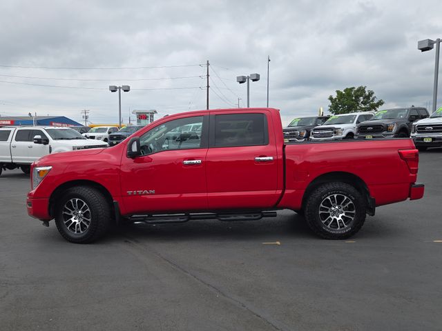 2021 Nissan Titan SV photo 11