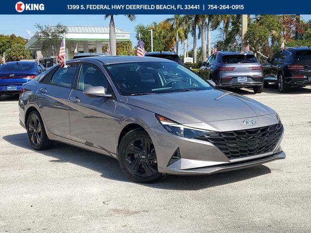 2022 Hyundai Elantra SEL