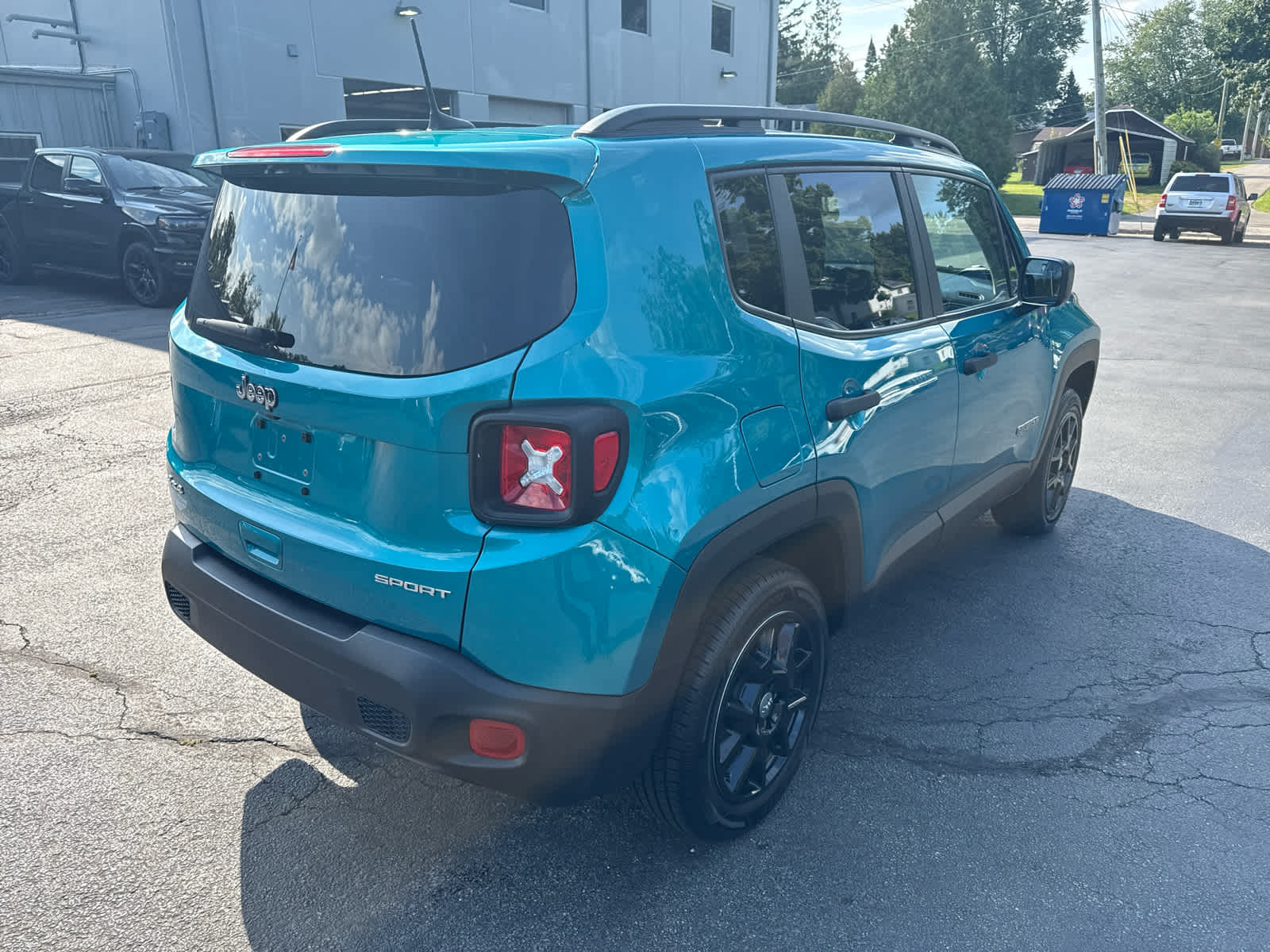 2021 Jeep Renegade Sport photo 3