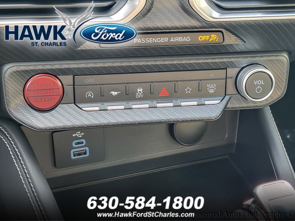 2025 FORD MUSTANG - Image 13