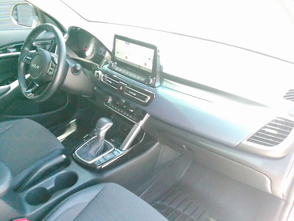 2022 Kia Seltos S photo 12