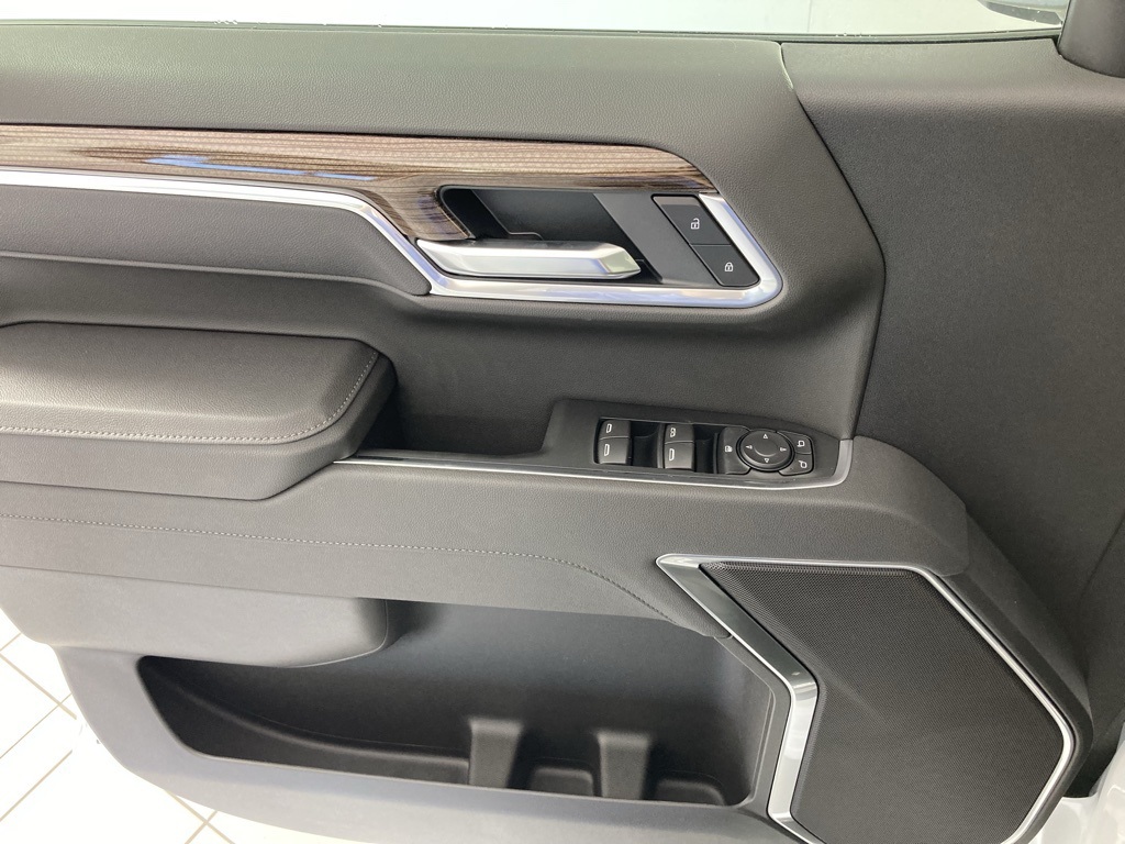 2026 Chevrolet Silverado 1500 LT photo 12