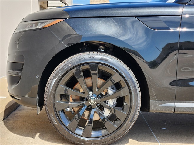 2025 Land Rover Range Rover Sport SE photo 4