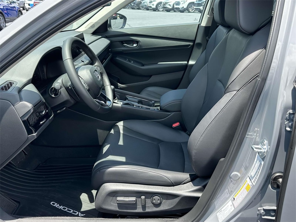 2025 Honda Accord Hybrid EX-L photo 4