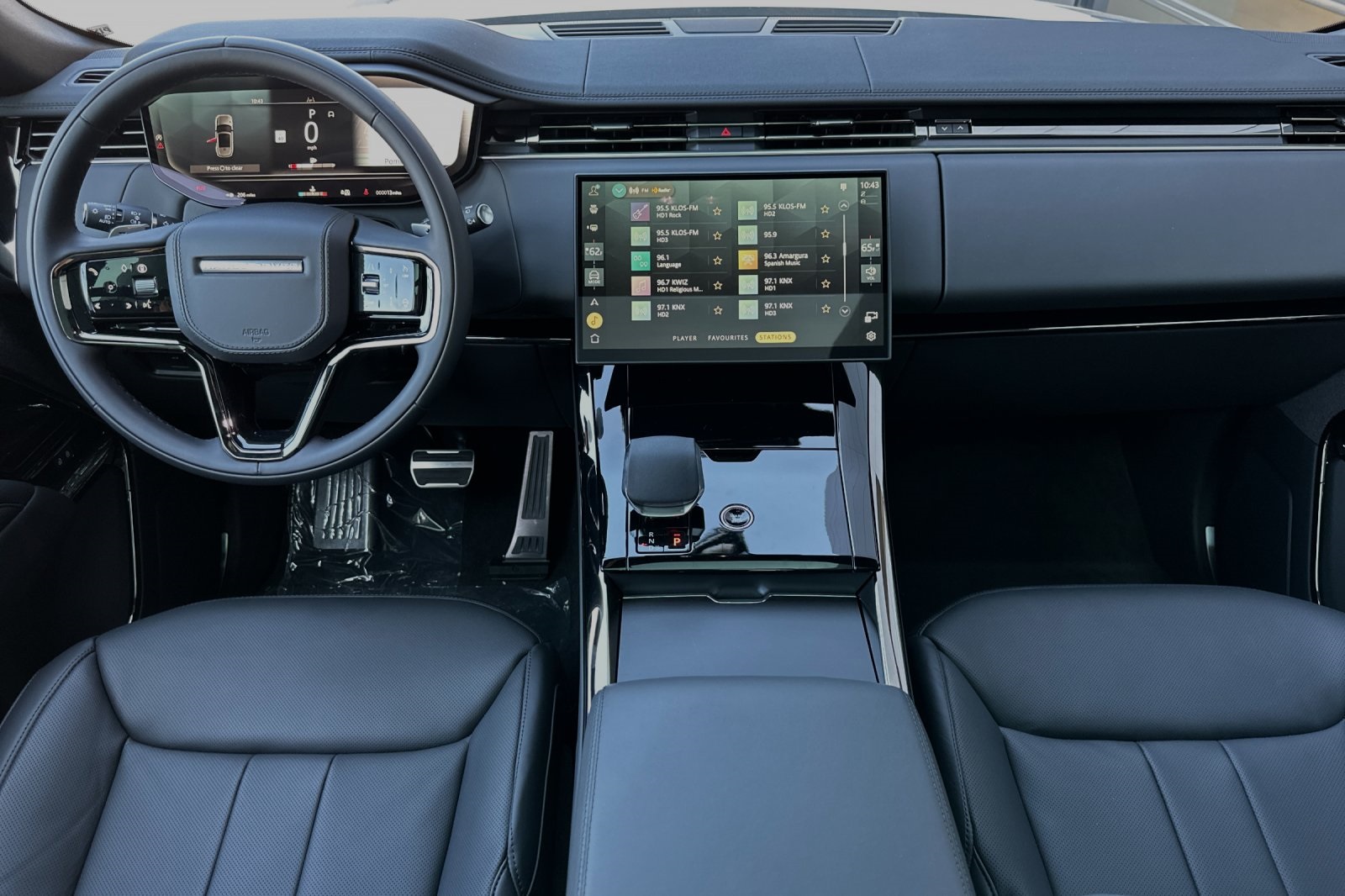 2025 Land Rover Range Rover Sport SE photo 14