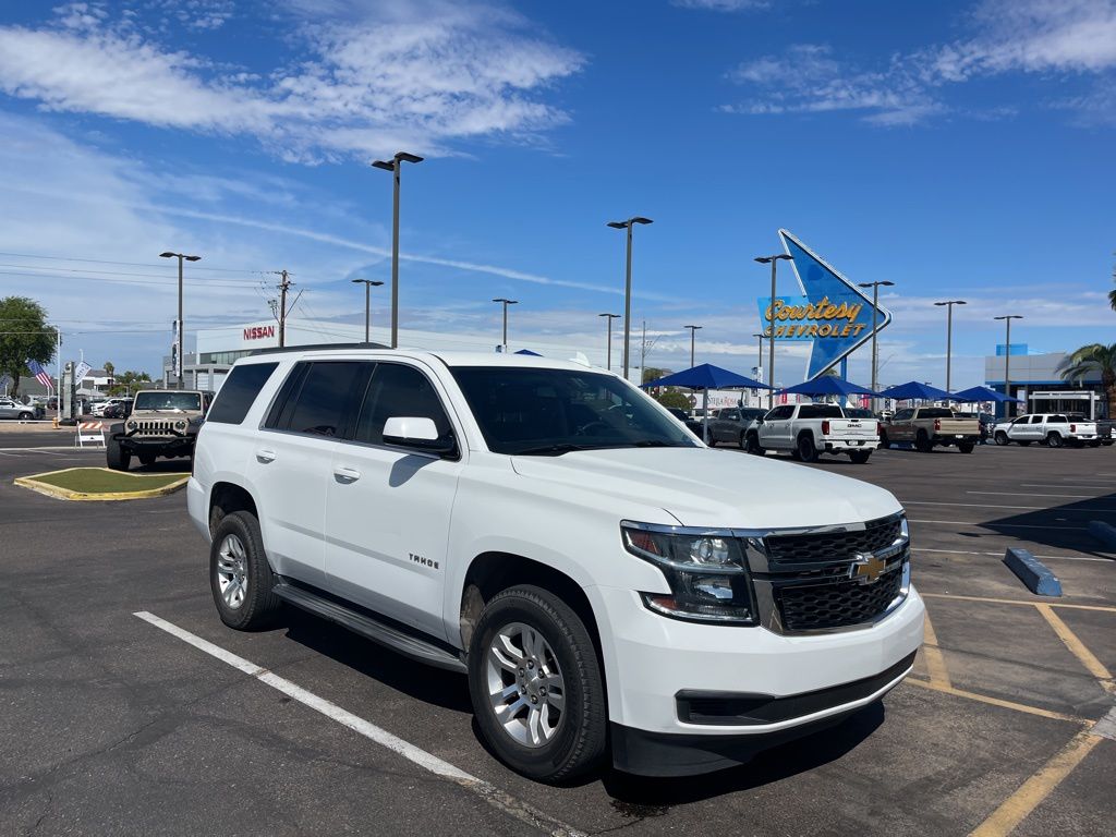 2017 Chevrolet Tahoe LS photo 2