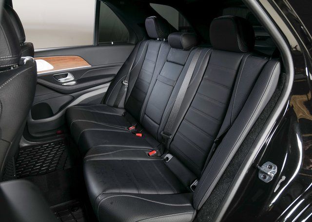 2025 Mercedes Benz GLE 580 4MATIC photo 5
