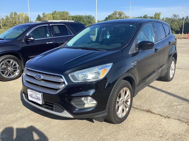 2017 Ford Escape SE photo 2