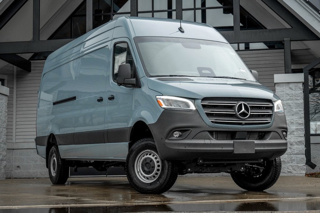 2026 Mercedes-Benz Sprinter Cargo Van 2500's photo