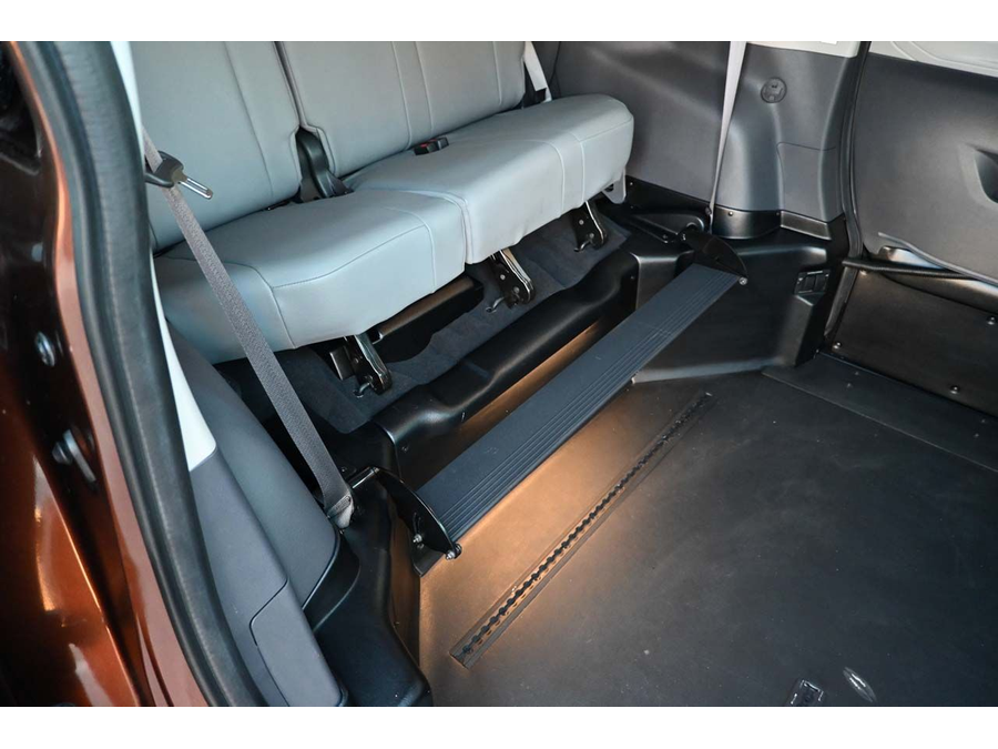 2022 Toyota Sienna XLE photo 18