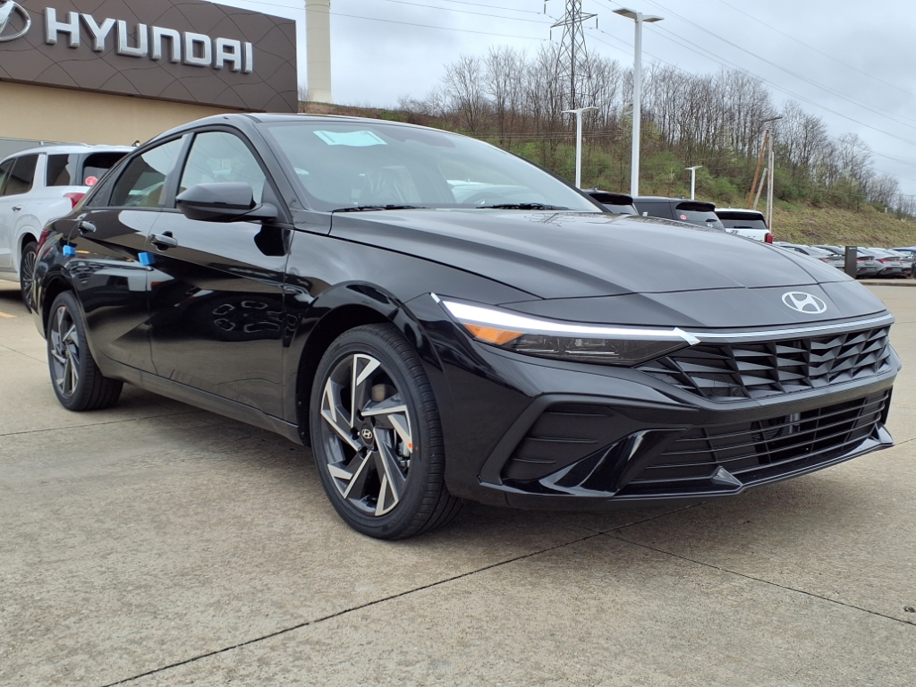 2025 Hyundai Elantra Blue