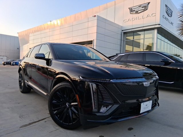 2026 Cadillac LYRIQ Sport's photo