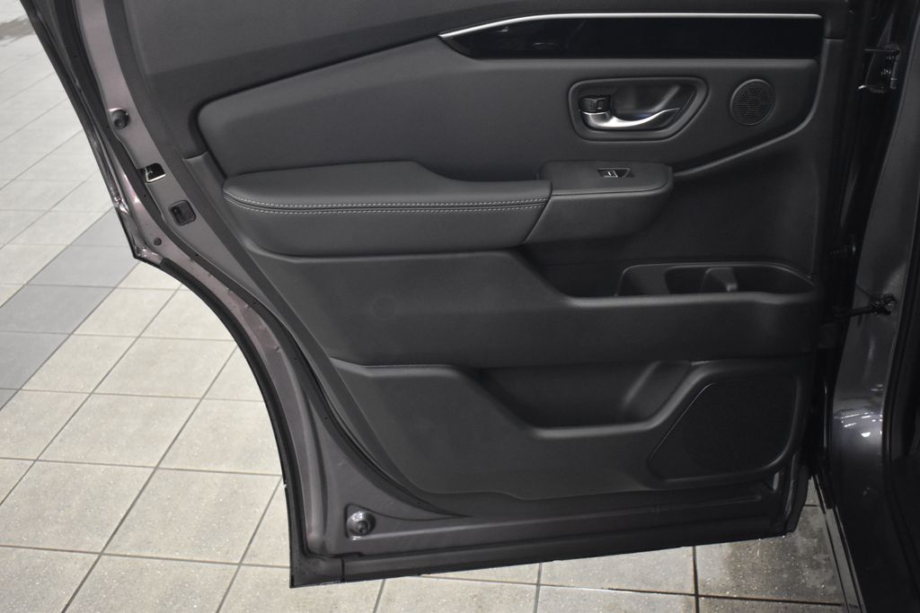 2025 Honda Pilot Touring photo 20