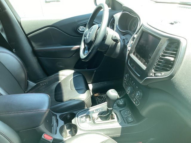 2019 Jeep Cherokee Trailhawk photo 16