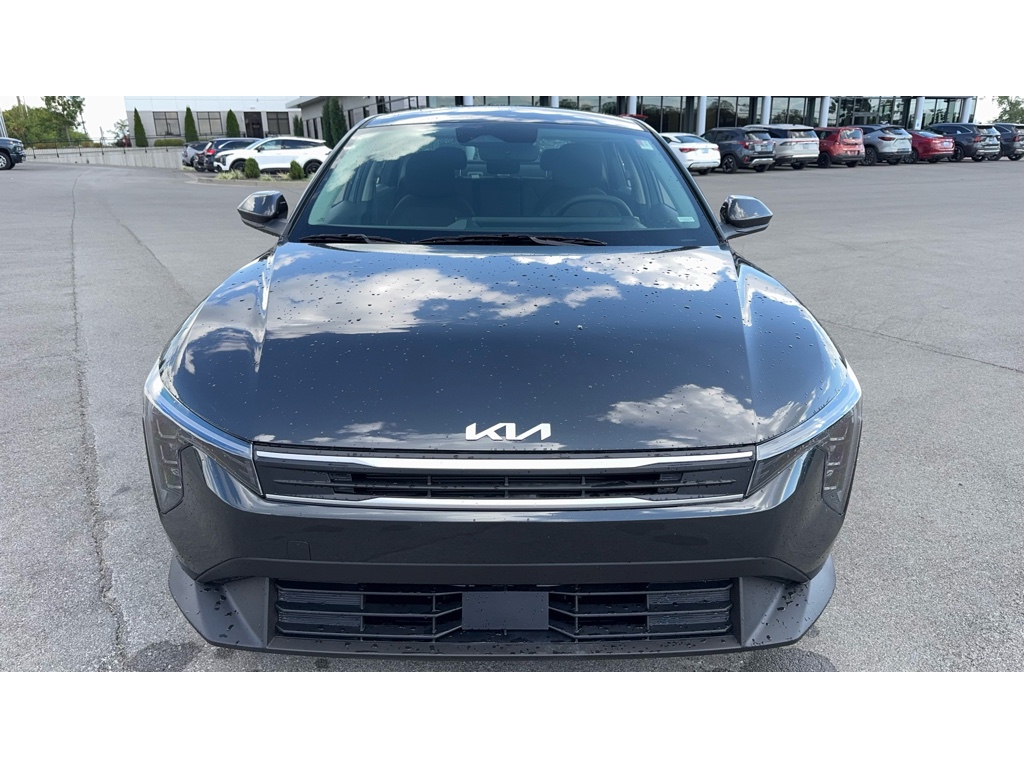 2025 Kia K4 LXS photo 26