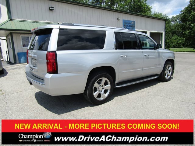 2015 Chevrolet Suburban LTZ photo 4