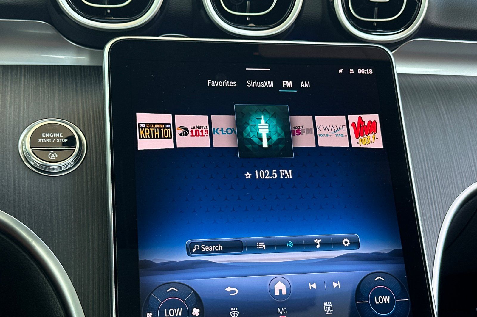 2025 Mercedes Benz C 300 photo 30