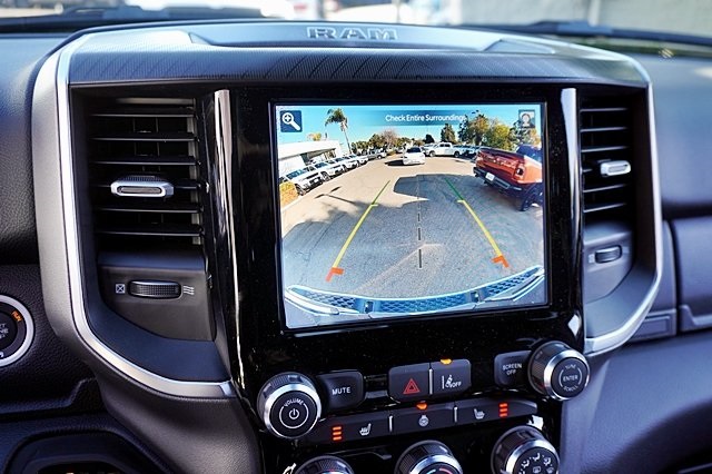 New 2025 Diamond Black Crystal Pearl-Coat Exterior Paint RAM Big Horn/Lone Star image 34