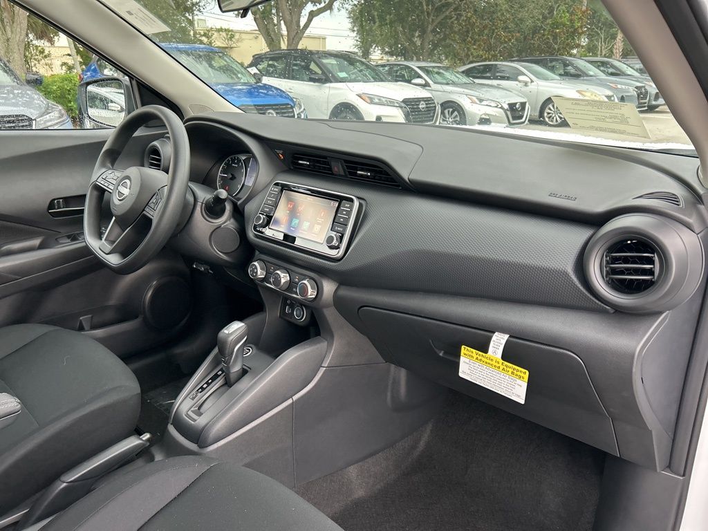 2024 Nissan Kicks S photo 32