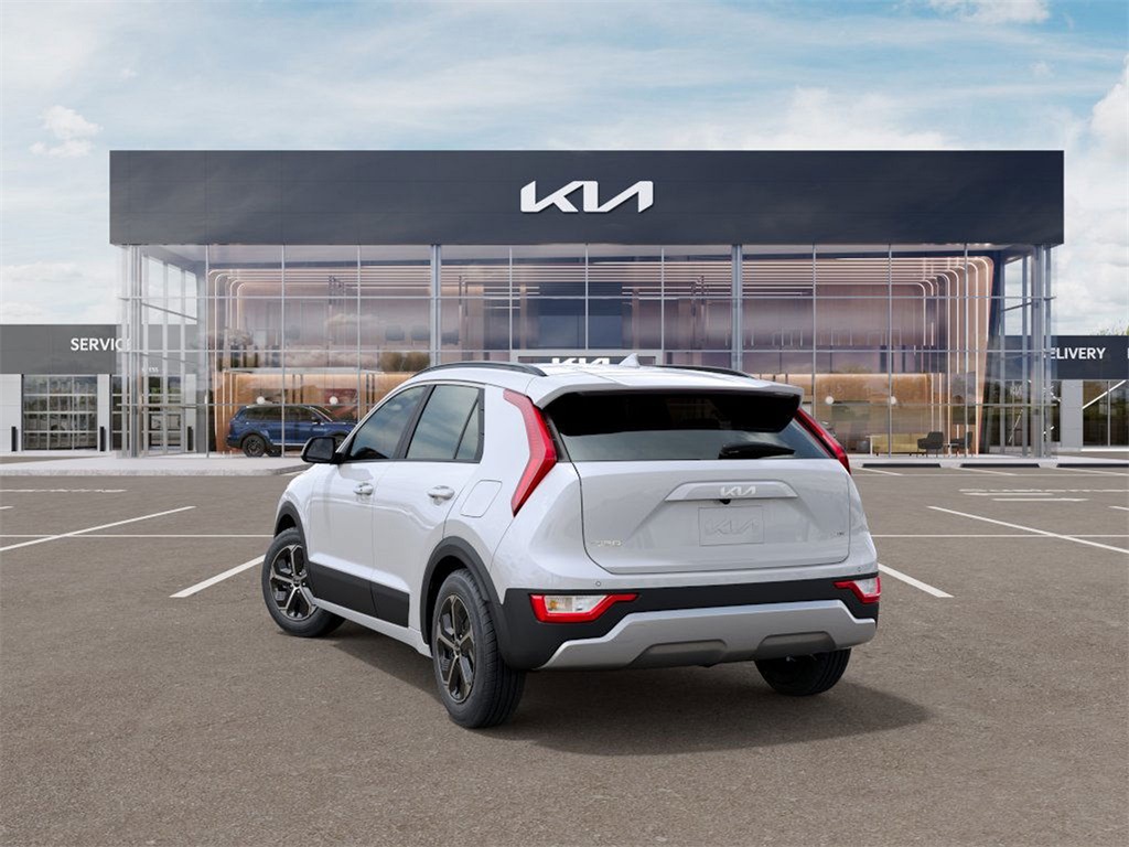 2025 Kia Niro EX photo 4