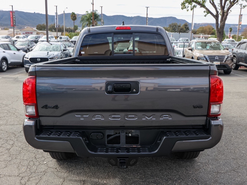 2022 Toyota Tacoma SR5 photo 4