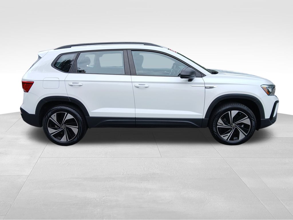 2024 Volkswagen Taos S photo 5