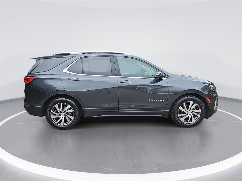 2022 Chevrolet Equinox Premier photo 2