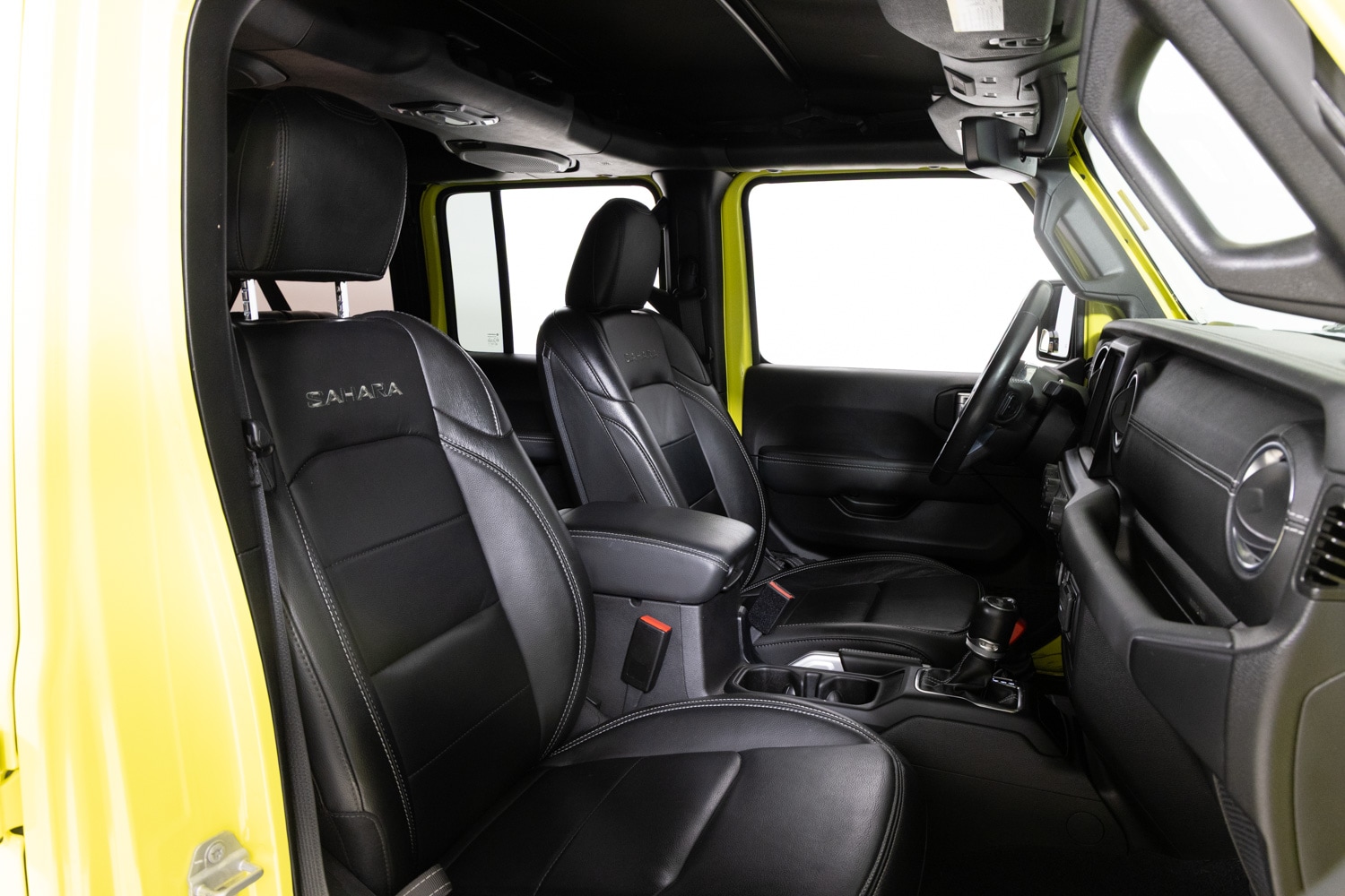 2022 Jeep Wrangler Unlimited Sahara 4xe photo 21