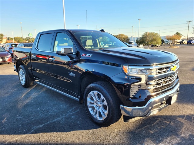 2022 Chevrolet Silverado 1500 LTZ's photo