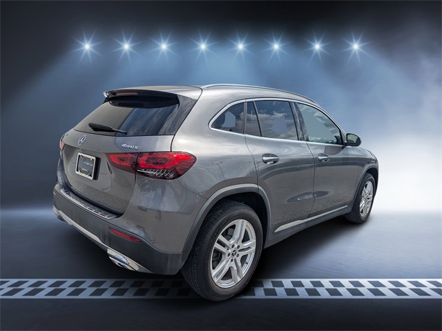2021 Mercedes Benz GLA 250 4MATIC photo 2