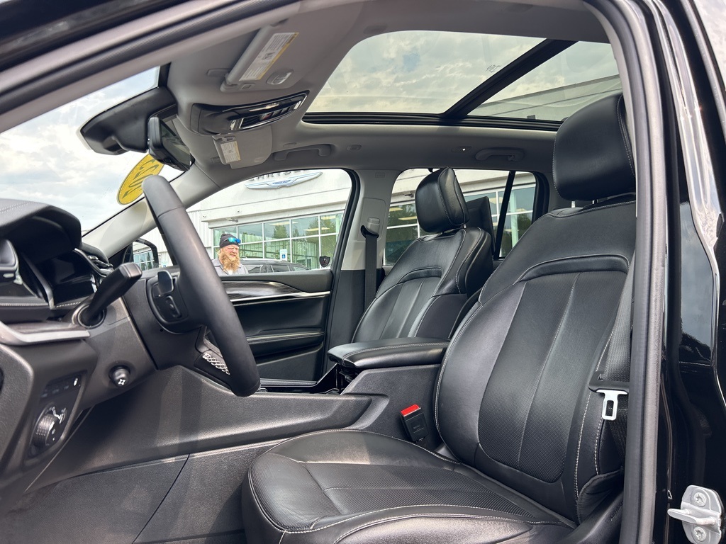 2023 Jeep Cherokee Base photo 14