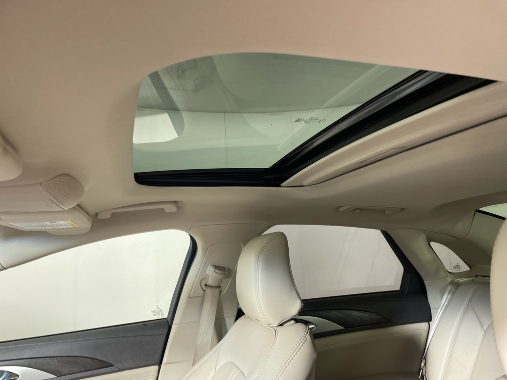2020 Lincoln MKZ Hybrid Reserve photo 31