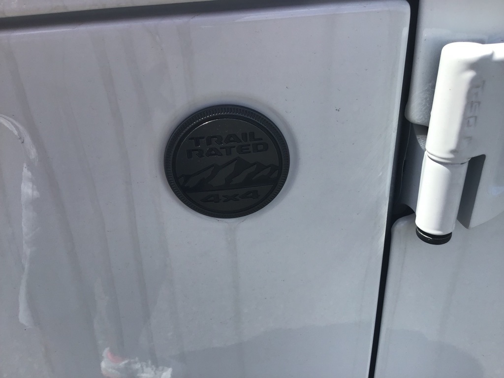 2025 Jeep Gladiator Sport S photo 3