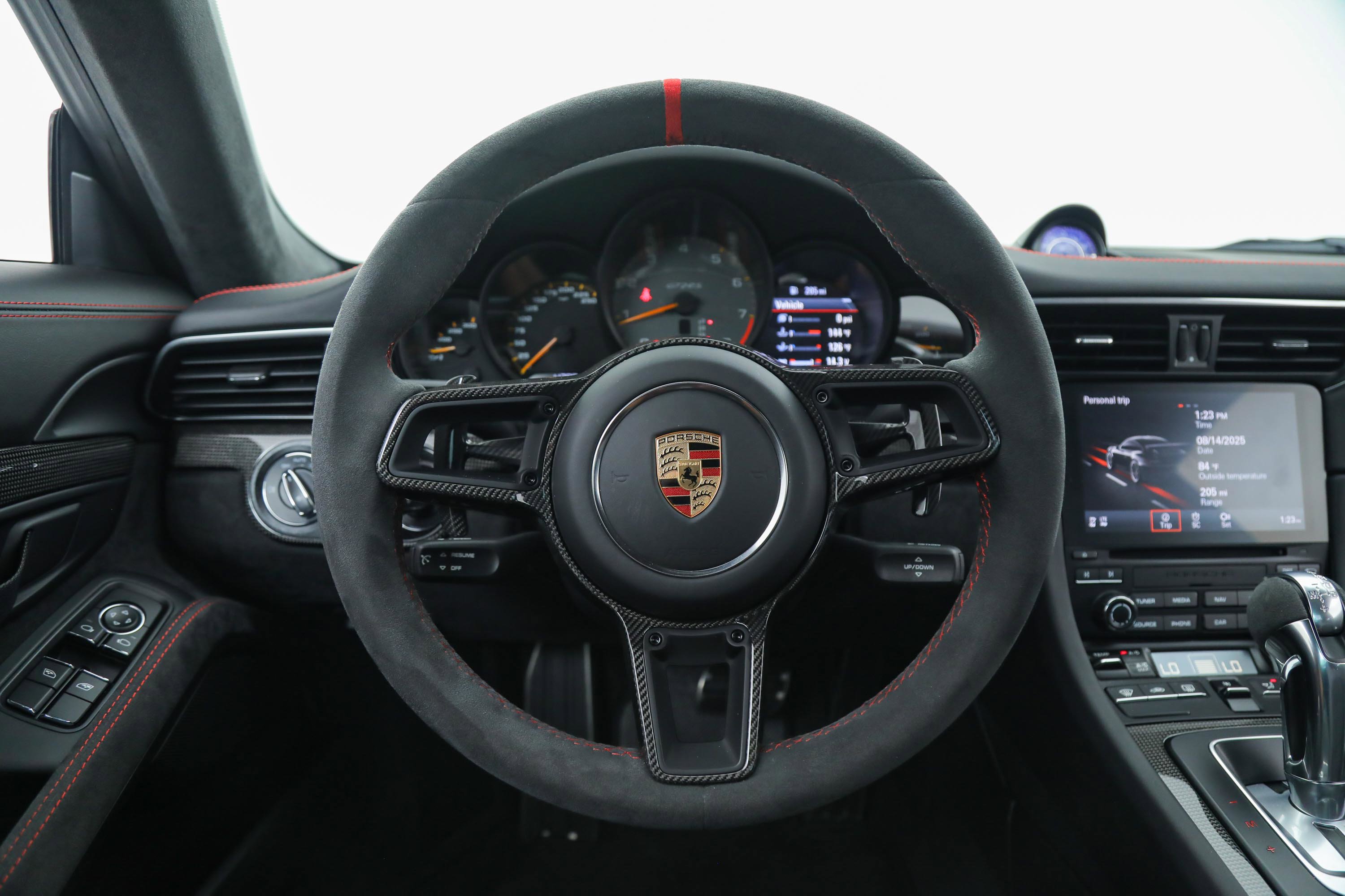 2019 Porsche 911 GT2 RS photo 17