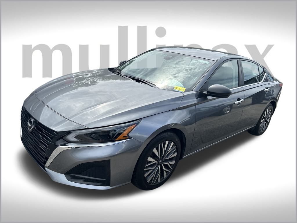 2024 Nissan Altima 2.5 SV photo 4