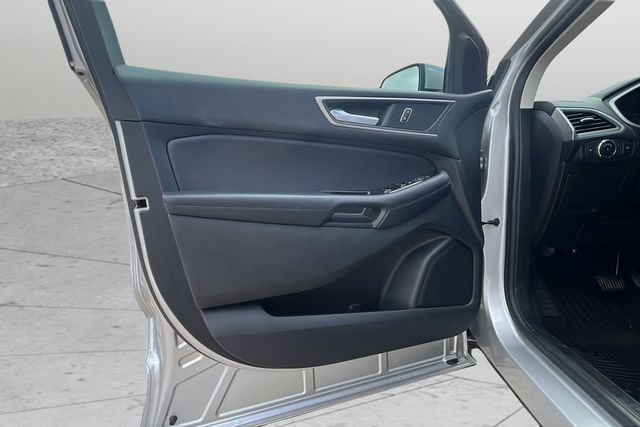 2019 Ford Edge SEL photo 33