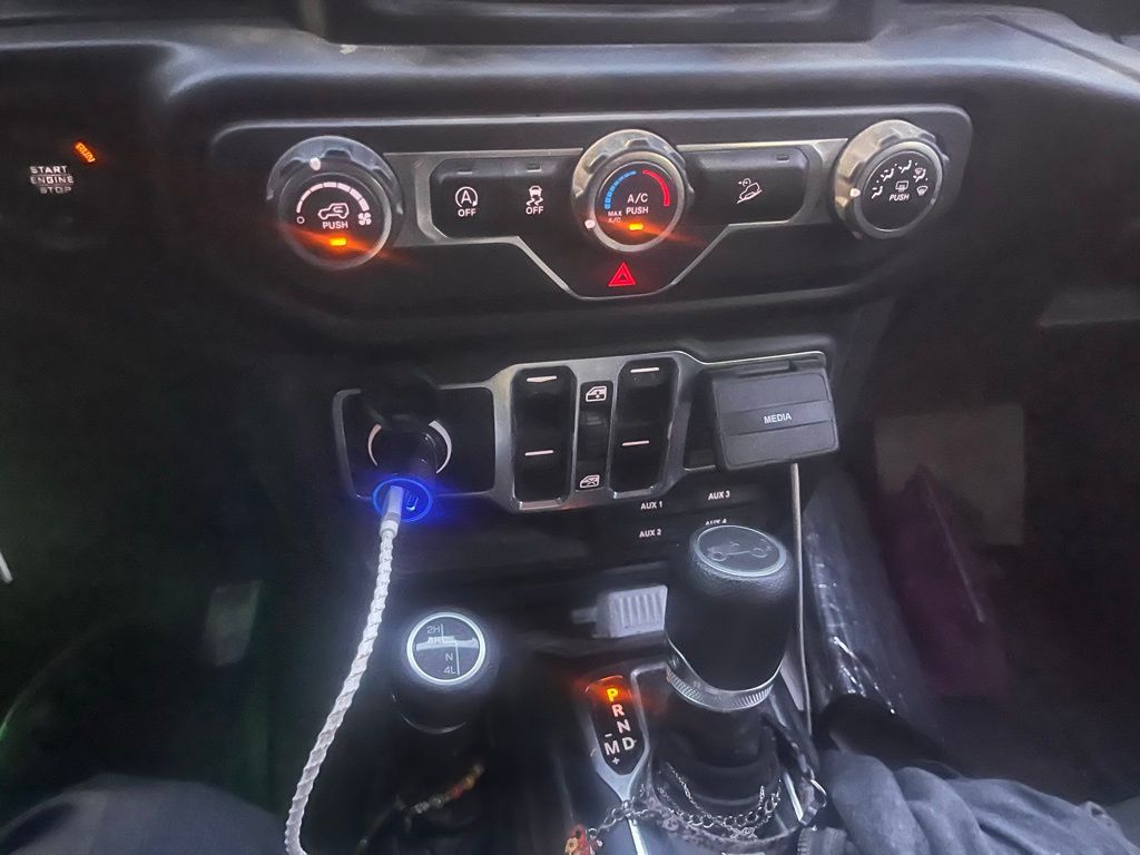 2019 Jeep Wrangler Unlimited Sport S photo 17